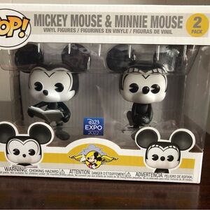 MICKEY MOUSE & MINNIE MOUSE -LIMITED EDITION 2022 D23 EXPO EXCLUSIVE New in box